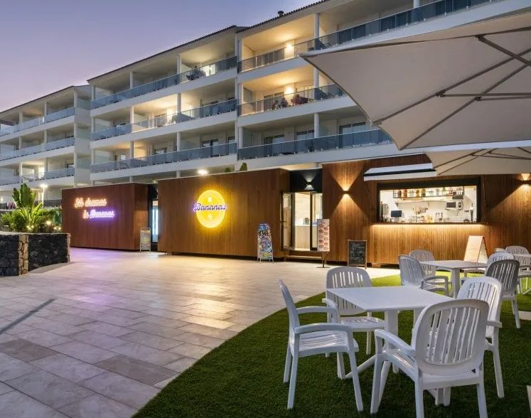 Restaurace a bar